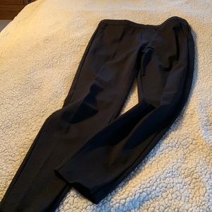 Liverpool ladies black dressy pull on pants. Size 6/28. Business casual.